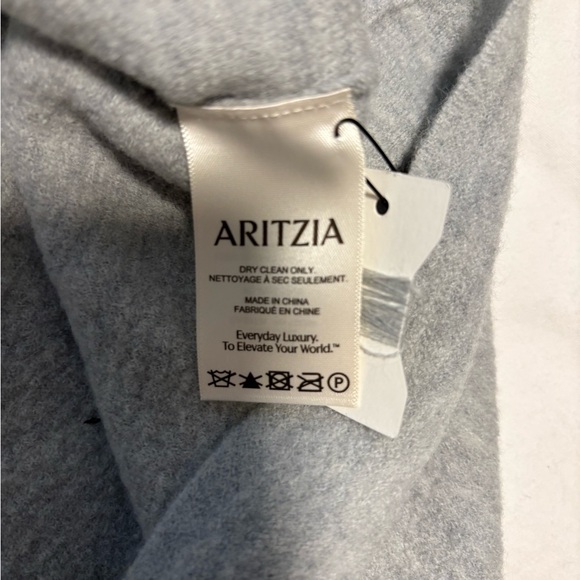 The Group (Babaton) Boiled Wool Boxy Turtleneck Heather Chrome L/XL - Picture 6 of 8